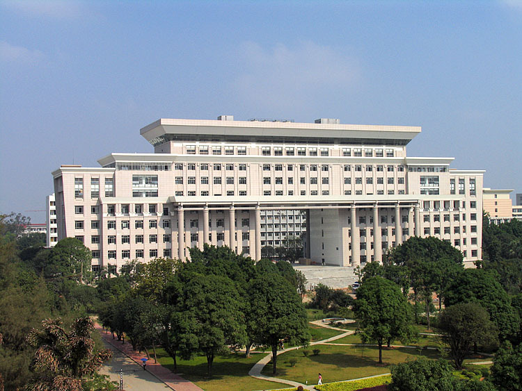 广西大学