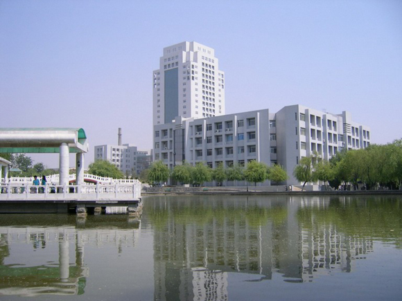 燕山大学