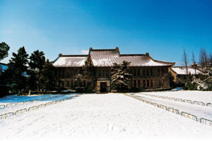 南京大学