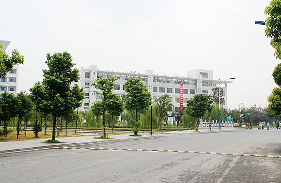 江苏工业学院