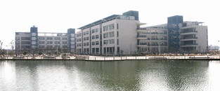 湖北经济学院