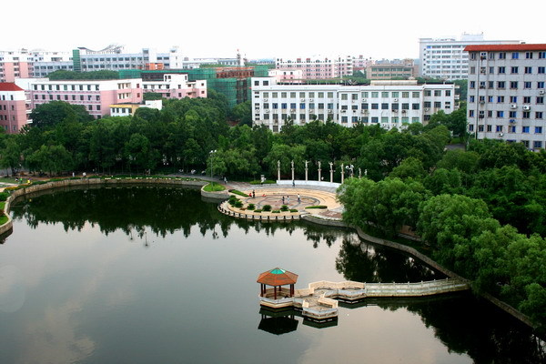 江西财经大学