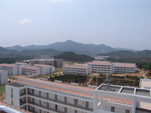 海南大学三亚学院