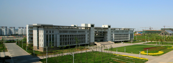 南京信息工程大学滨江学院