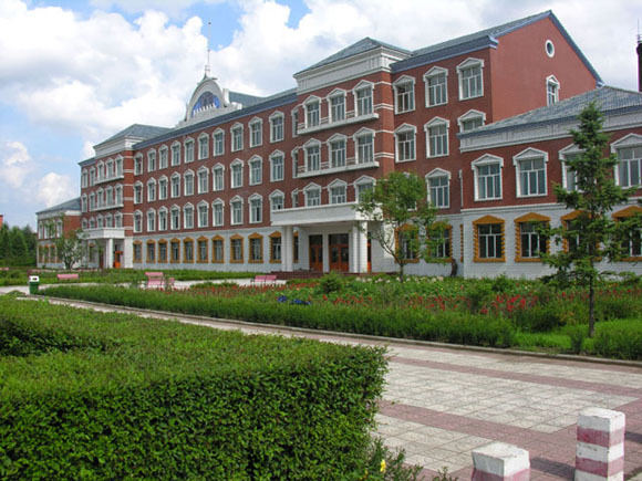 伊春职业学院