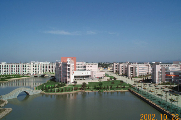 成都大学