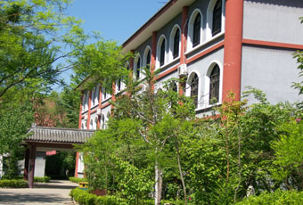 北京华夏管理学院