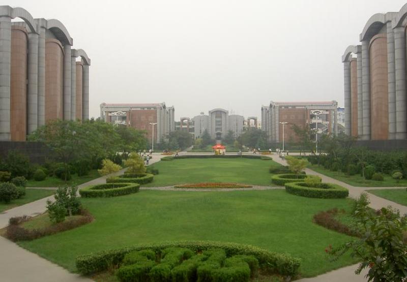 郑州大学西亚斯国际学院