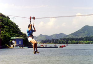 水上飞降