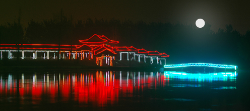 百脉泉夜景