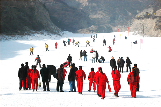 龙山滑雪场