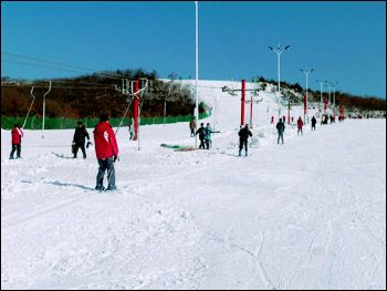 大连铭湖温泉滑雪场