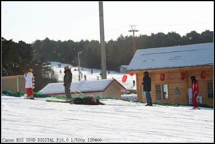 棋盘山冰雪大世界滑雪