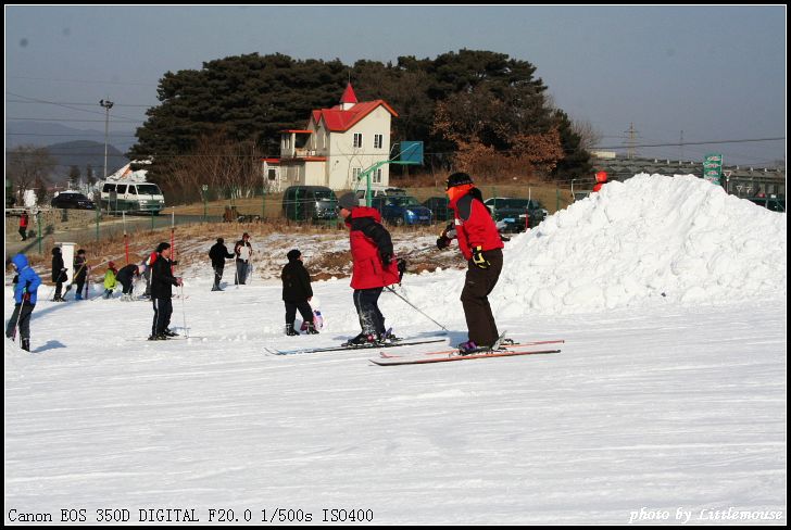 棋盘山冰雪大世界滑雪