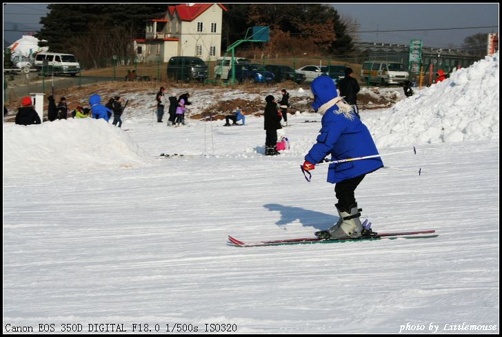 棋盘山冰雪大世界滑雪