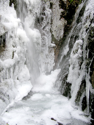 汤坑景区雪瀑