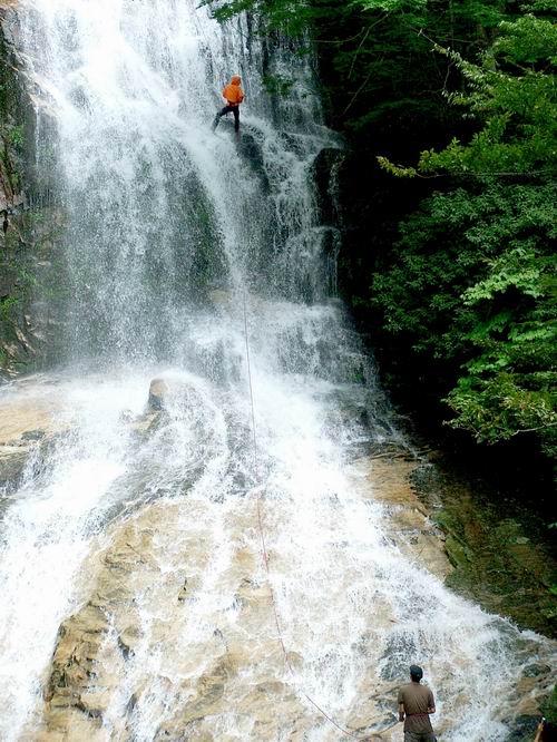 清凉山水天堂寨