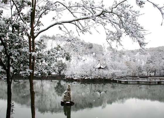 砚池春雪