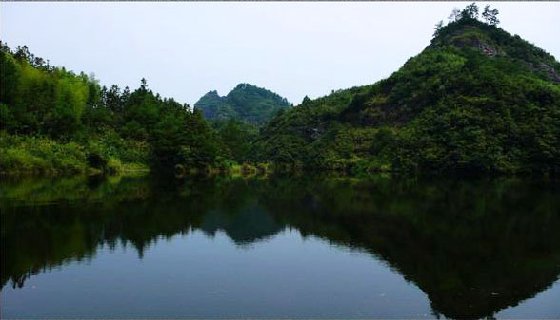 云岩湖
