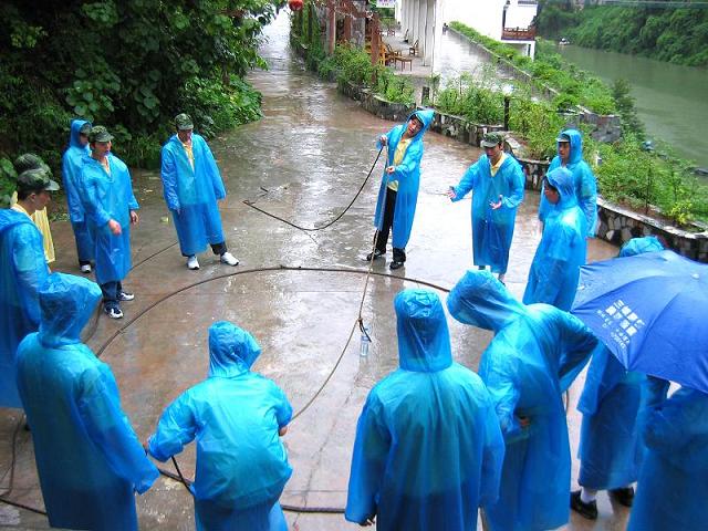 拓展训练――雷区取水