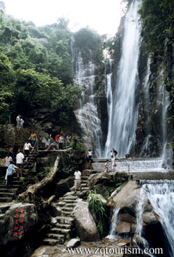 奇石河景区