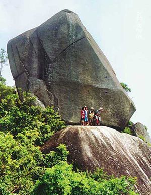 双峰嶂景区