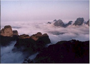 圣堂山景区