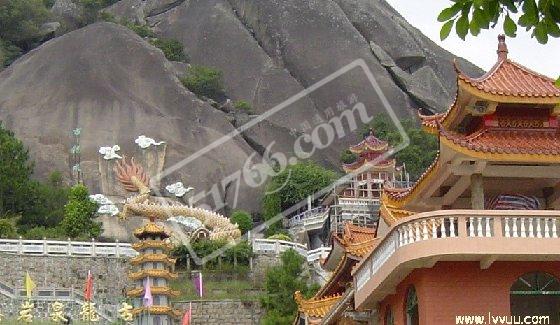 玉林兴业鹿峰山风景区