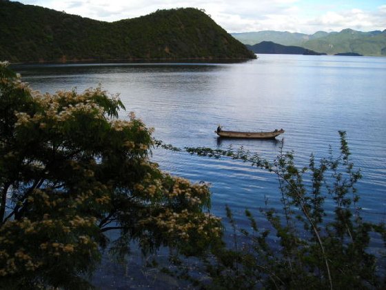 泸沽湖、里格村