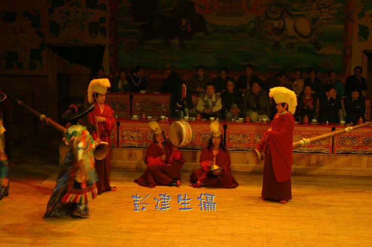 藏传佛教祈祷舞--(羌姆面具舞)