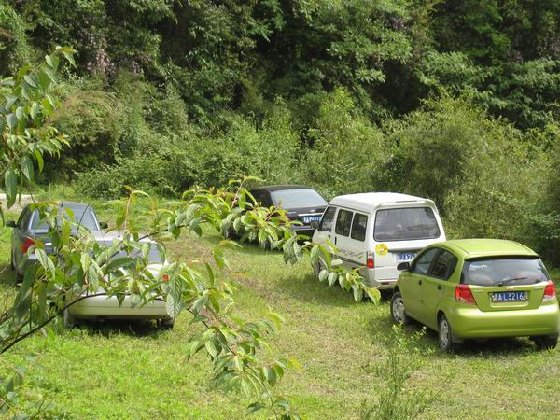 斗篷山山间停车场